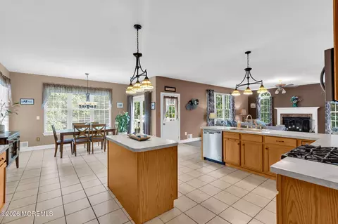 Kitchen - 31 Conor Rd, Jackson, NJ 08527 photo 3 of 14