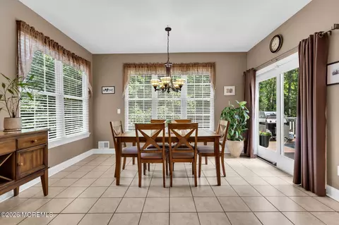 Dining - 31 Conor Rd, Jackson, NJ 08527 photo 6 of 8