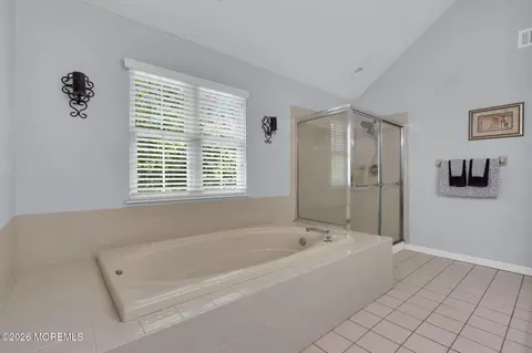 Bath - 31 Conor Rd, Jackson, NJ 08527 photo 3 of 10