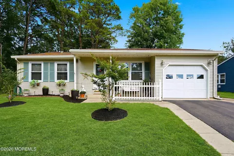 48 Keene St #72, Whiting, NJ 08759