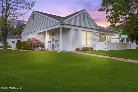 917 Liverpool Cir # A, Manchester, NJ 08759