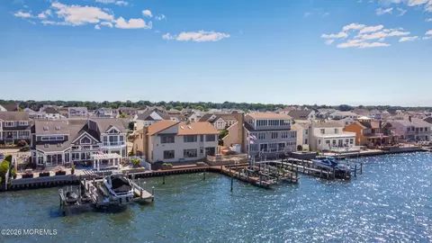 1916 Mizzen Rd, Toms River, NJ 08753