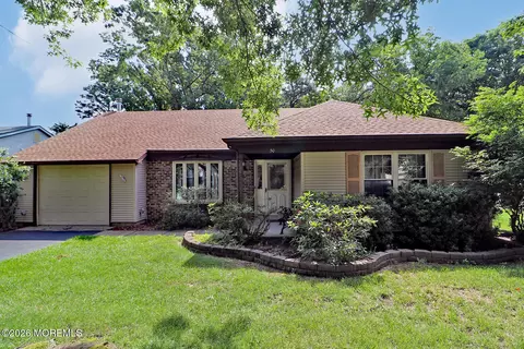 50 Morning Glory Ln, Whiting, NJ 08759