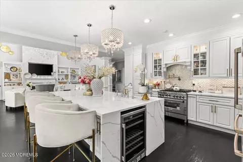 Kitchen - 422 Everett Rd, Holmdel, NJ 07733 photo 5 of 7