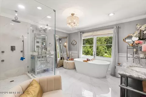 Bath - 422 Everett Rd, Holmdel, NJ 07733 photo 2 of 8