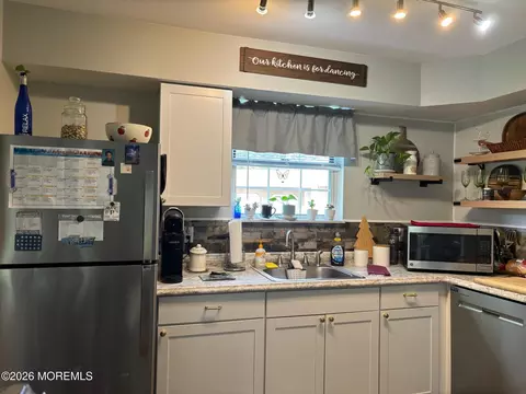 Kitchen - 11 Amesbury Rd #E, Whiting, NJ 08759 photo 5 of 5