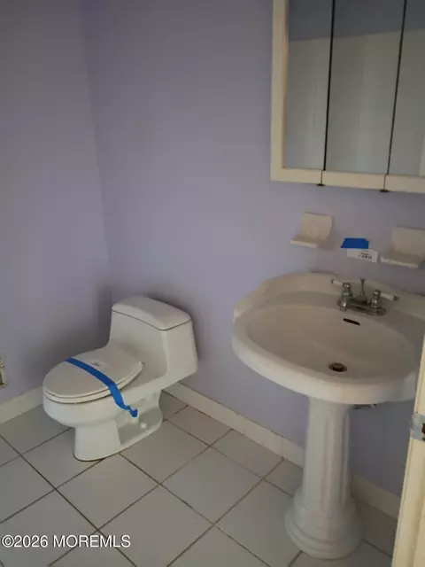 Bath - 9 Nautilus Blvd, Forked River, NJ 08731 photo 1 of 1