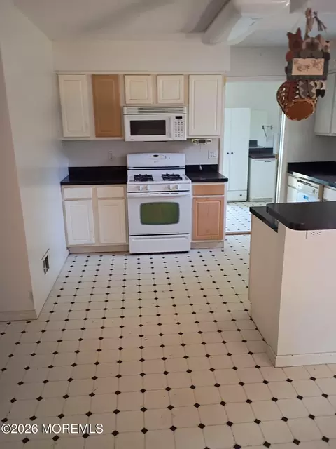 Kitchen - 9 Nautilus Blvd, Forked River, NJ 08731 photo 1 of 1