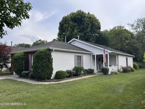 1904 Cherryvale Ct, Toms River, NJ 08755