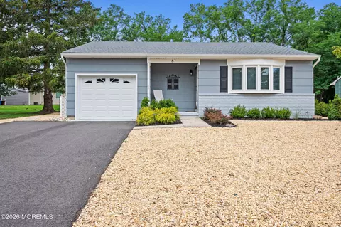87 Eton Rd, Toms River, NJ 08757