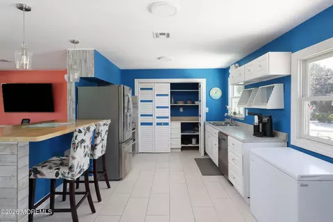 Kitchen - 301 Richard Rd, Forked River, NJ 08731 photo 2 of 3