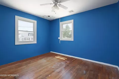 Bedroom - 301 Richard Rd, Forked River, NJ 08731 photo 1 of 5
