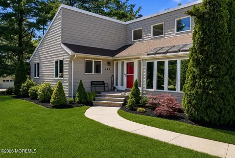 229 Lambertson Rd, Matawan, NJ 07747