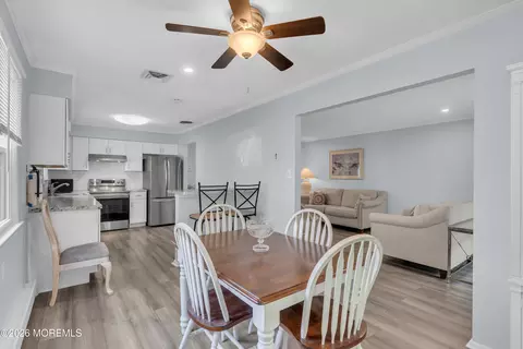 Dining - 81 Blake Cir, Brick, NJ 08724 photo 2 of 4