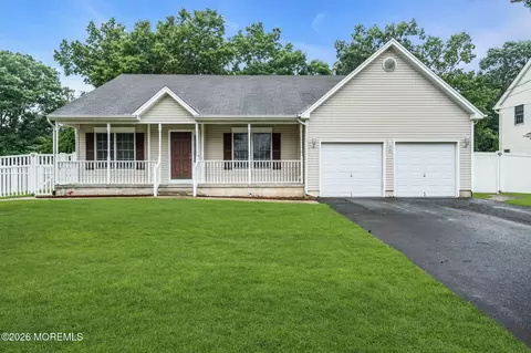 100 Bark Rd, Manahawkin, NJ 08050