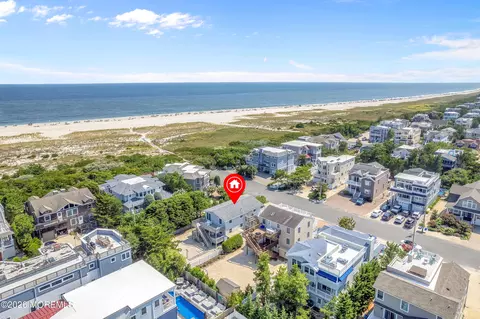 14 E 24th St, Barnegat Light, NJ 08006