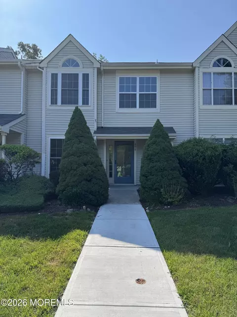 496 Cottonwood Ct, Howell, NJ 07731