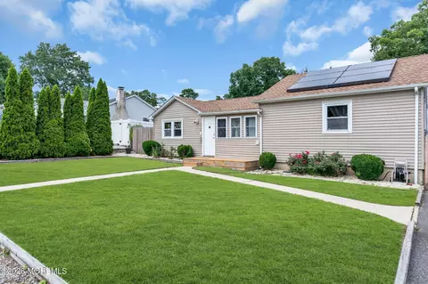 Exterior - 1744 Whitcomb Rd, Forked River, NJ 08731 photo 3 of 13