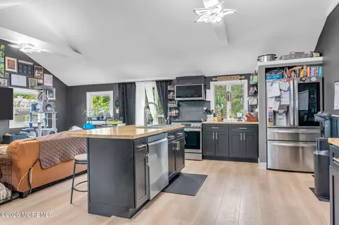 Kitchen - 1744 Whitcomb Rd, Forked River, NJ 08731 photo 3 of 7
