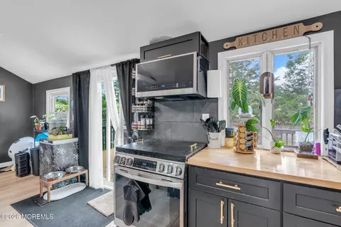 Kitchen - 1744 Whitcomb Rd, Forked River, NJ 08731 photo 5 of 7