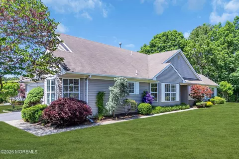 23 Oakmont Rd, Lakewood, NJ 08701