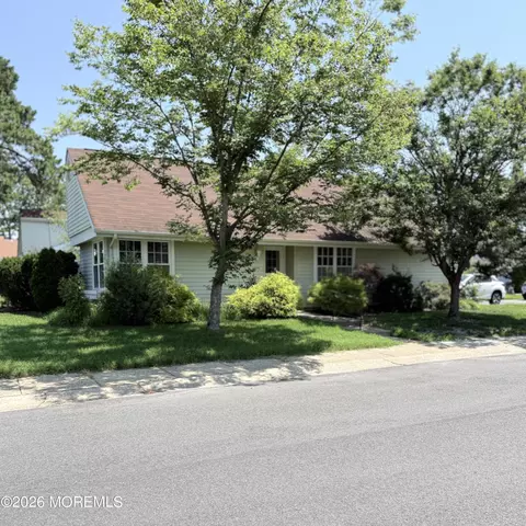 439 Chesterfield Ct # D, Manchester, NJ 08759