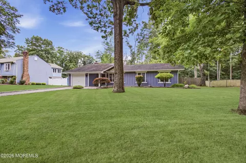 Exterior - 39 Cambridge Dr, Jackson, NJ 08527 photo 3 of 9