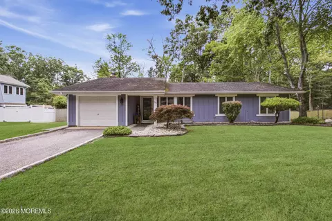 Exterior - 39 Cambridge Dr, Jackson, NJ 08527 photo 2 of 9
