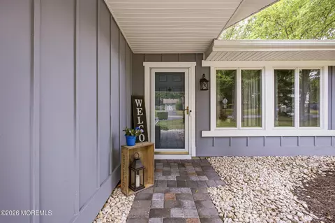 Exterior - 39 Cambridge Dr, Jackson, NJ 08527 photo 4 of 9