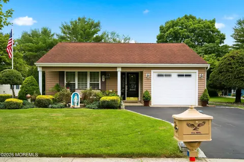 25 Harrogate Ln, Manchester, NJ 08759