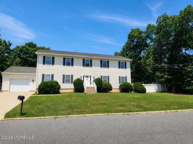 916 Buccaneer Ln, Manahawkin, NJ 08050
