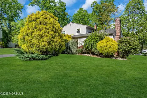 9 Colt Ct, East Brunswick, NJ 08816