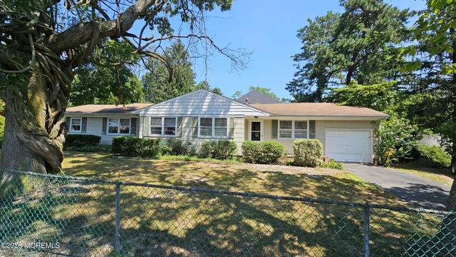 133 Yale Dr, Lakewood, NJ 08701