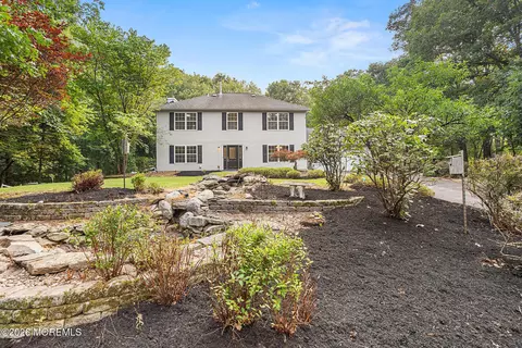 569 Buttonwood Dr, Jackson, NJ 08527