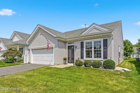 17 Sparrow Ln, Barnegat, NJ 08005