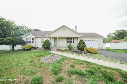 1158 W Wheat Rd, Vineland, NJ 08360