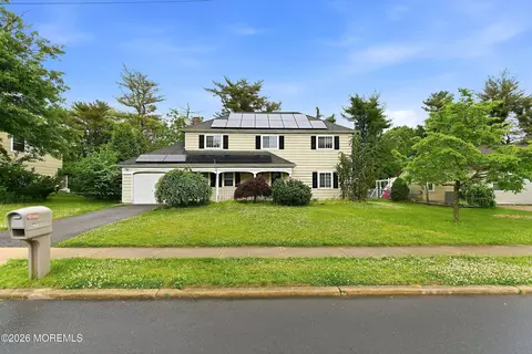 42 Fox Dr, Jackson, NJ 08527
