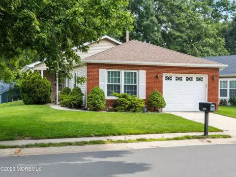 1869 Buttonwood Ave, Toms River, NJ 08755