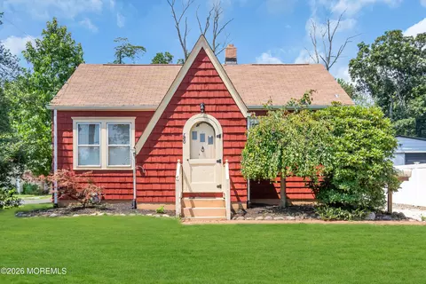 180 Tinton Ave, Eatontown, NJ 07724