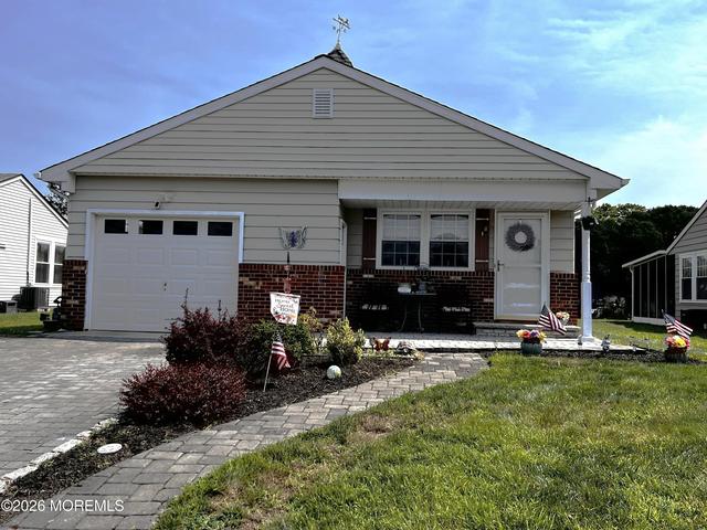 26 La Terraza Dr, Toms River, NJ 08757