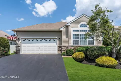 5 Bellagio Rd, Manchester, NJ 08759