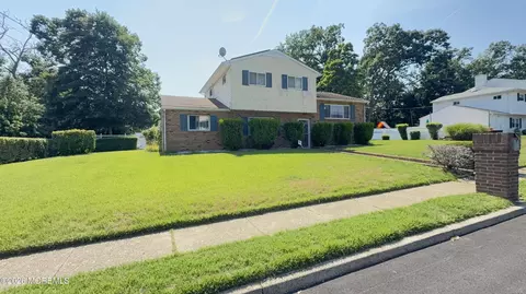 103 Iris Dr, Neptune City, NJ 07753