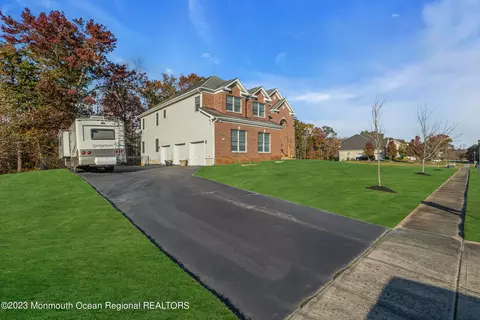 Other - 16 Lakeside Dr, Jackson, NJ 08527 photo 2 of 15