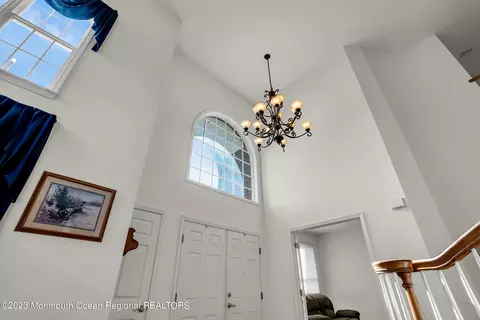 Entry Way - 16 Lakeside Dr, Jackson, NJ 08527 photo 4 of 11