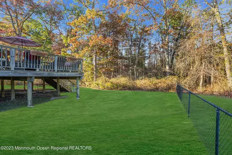 Exterior - 16 Lakeside Dr, Jackson, NJ 08527 photo 9 of 13