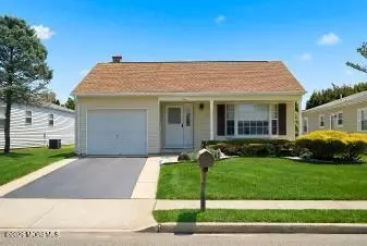 3 Yucatan Way, Toms River, NJ 08757