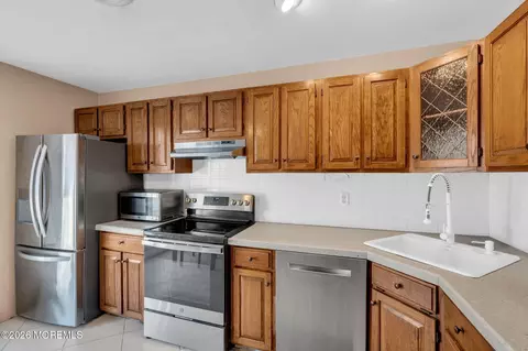 Kitchen - 323 Shepard Ave, Forked River, NJ 08731 photo 5 of 6