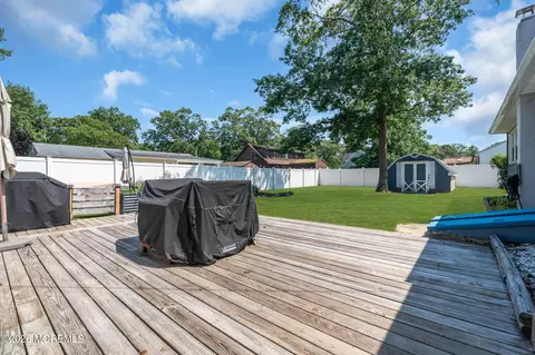 Exterior - 323 Shepard Ave, Forked River, NJ 08731 photo 6 of 15