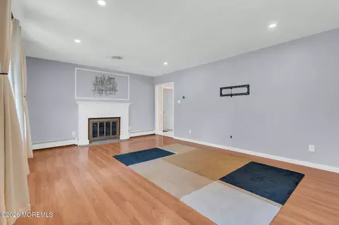 Living - 323 Shepard Ave, Forked River, NJ 08731 photo 4 of 7