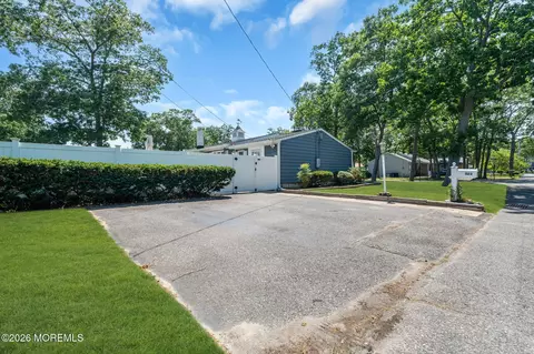 Exterior - 323 Shepard Ave, Forked River, NJ 08731 photo 8 of 15